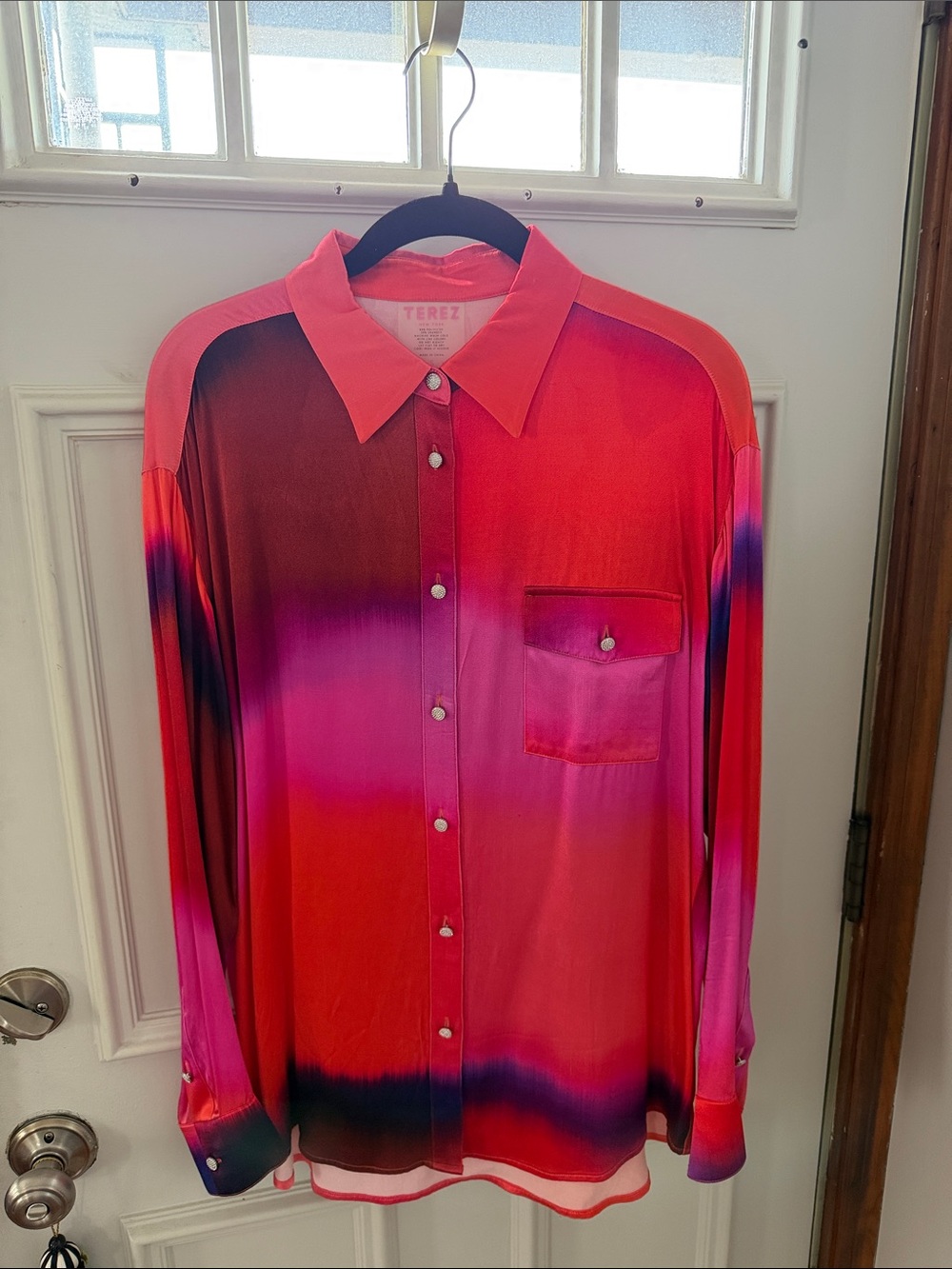 Terez Red and Pink Ombre Men's Button-Down Shirt